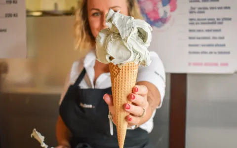 Gorgonzola, svíčková i povidloň v kornoutu. Čeští zmrzlináři zkoušejí chutě, které byste ve zmrzlině nečekali