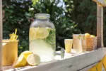 Budete je chtít pít dnes a denně: Domácí limonády stojí zlomek ceny a navíc skvěle osvěží