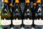 Brut, nebo Extra Dry? U šumivých vín si je Češi často vykládají obráceně. Jedno má přitom výrazně více cukru
