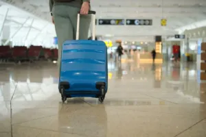 Z dovolené si můžete přivézt víc než suvenýr. Štěnice v kufru, střevní infekci i drahou mušli