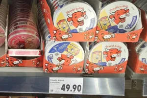 Veselá kráva se po 100 letech přestala smát. Slavné logo zmizelo z tisíců obchodů, zákazníci tápali