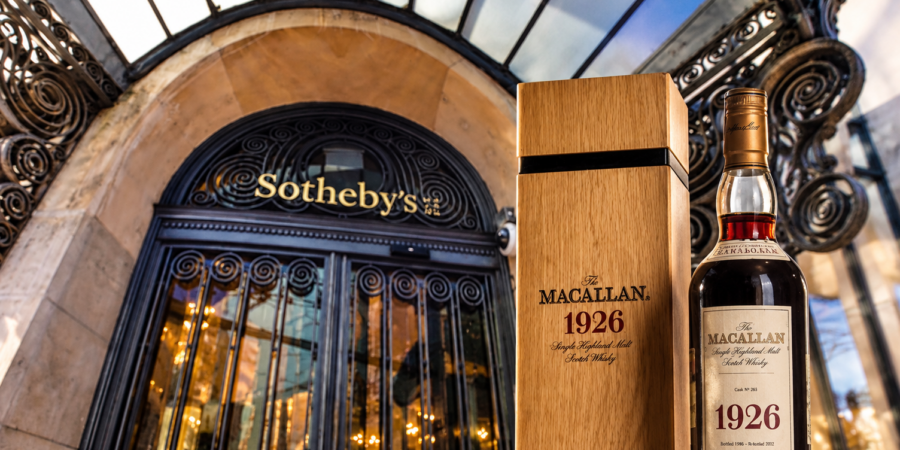 Sto let čekala na svůj okamžik. Nejdražší whisky světa se vrací do aukce a může znovu přepsat rekord