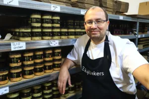 Z akupunkturního lehátka až do špičkových restaurací. Česká značka objevila kouzlo japonské fermentace
