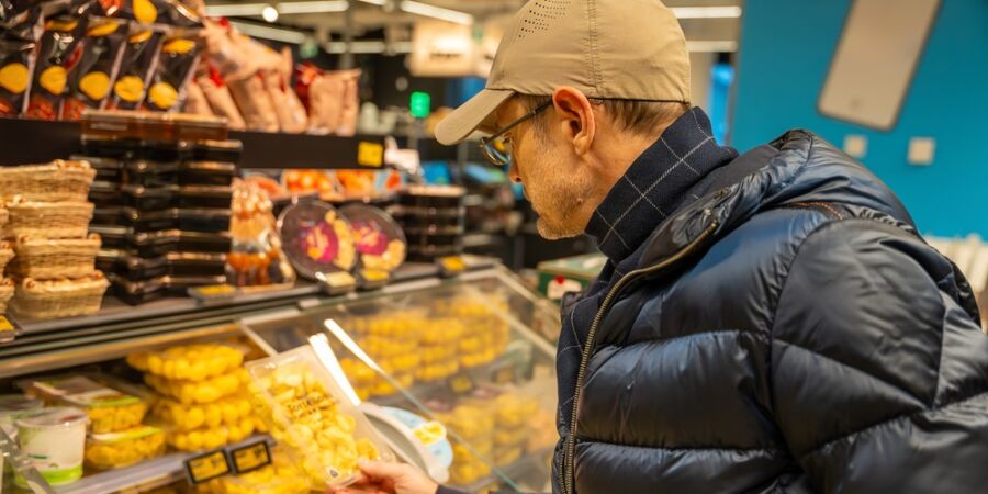 Vysoce zpracované potraviny ničí život ve střevech. Vědci popsali, co přesně nám hrozí